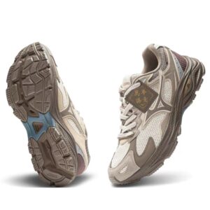 Alternative view of Mizuno Racer S 'CNY' Year Of The Horse D1GH253518 Gift Box
